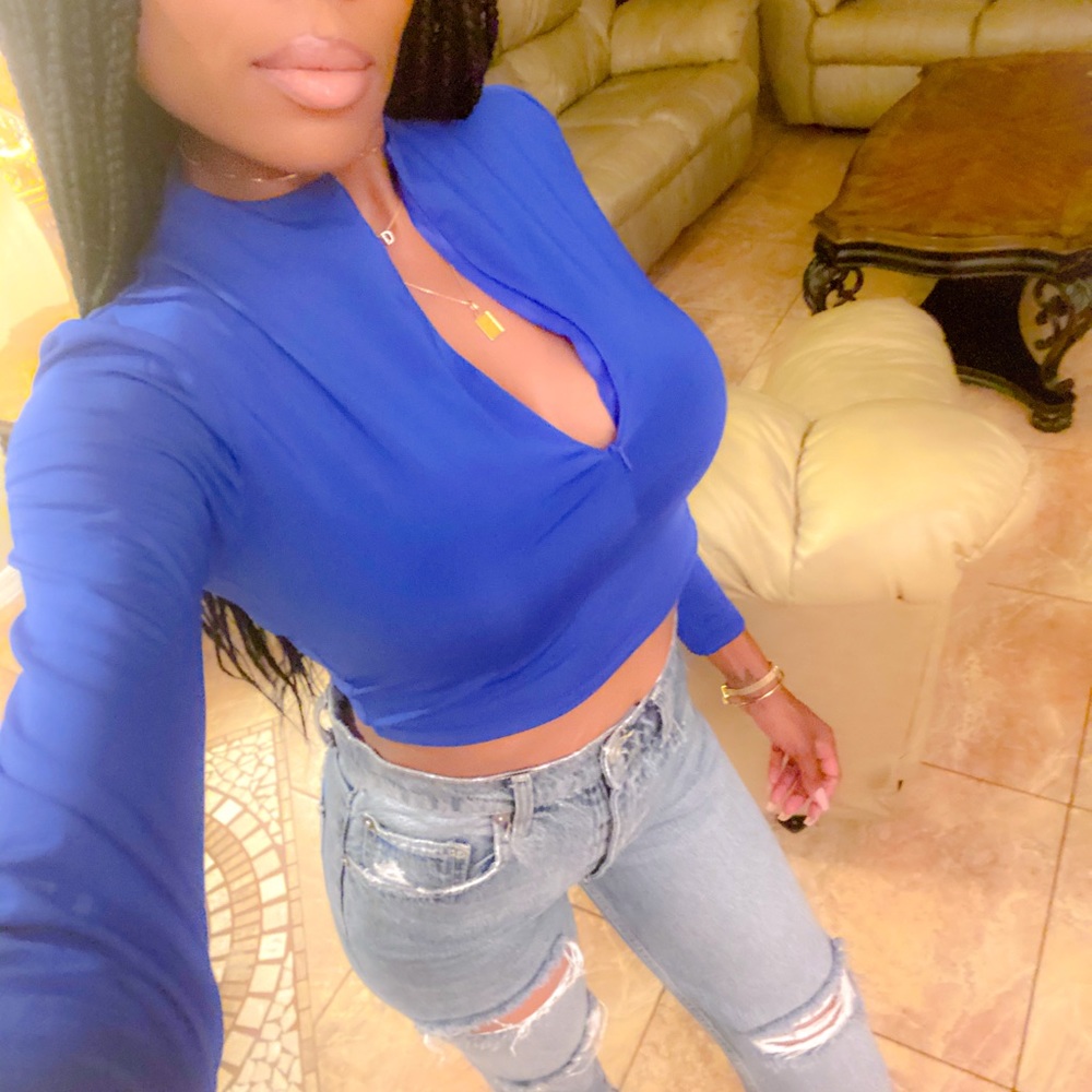 Blue crop top